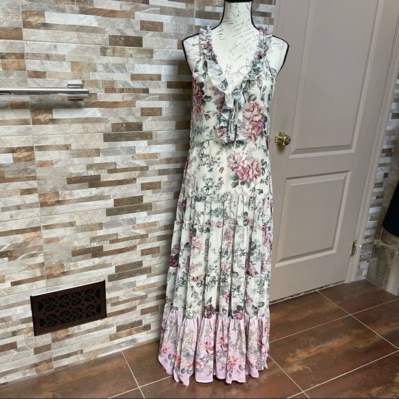 Secret Mission Emmeline Maxi Dress - Romantic Floral Sz M NWT - Picture 6 of 15